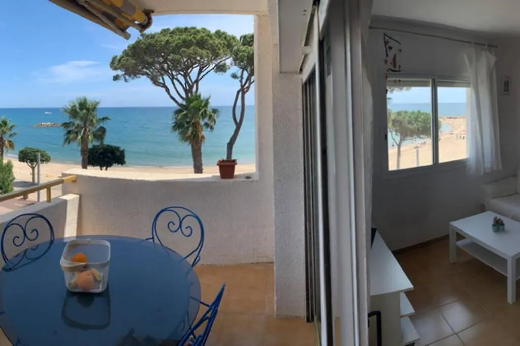 Apartamento Sobre El Mar, Con Piscina Y Wifi Apartment Cambrils