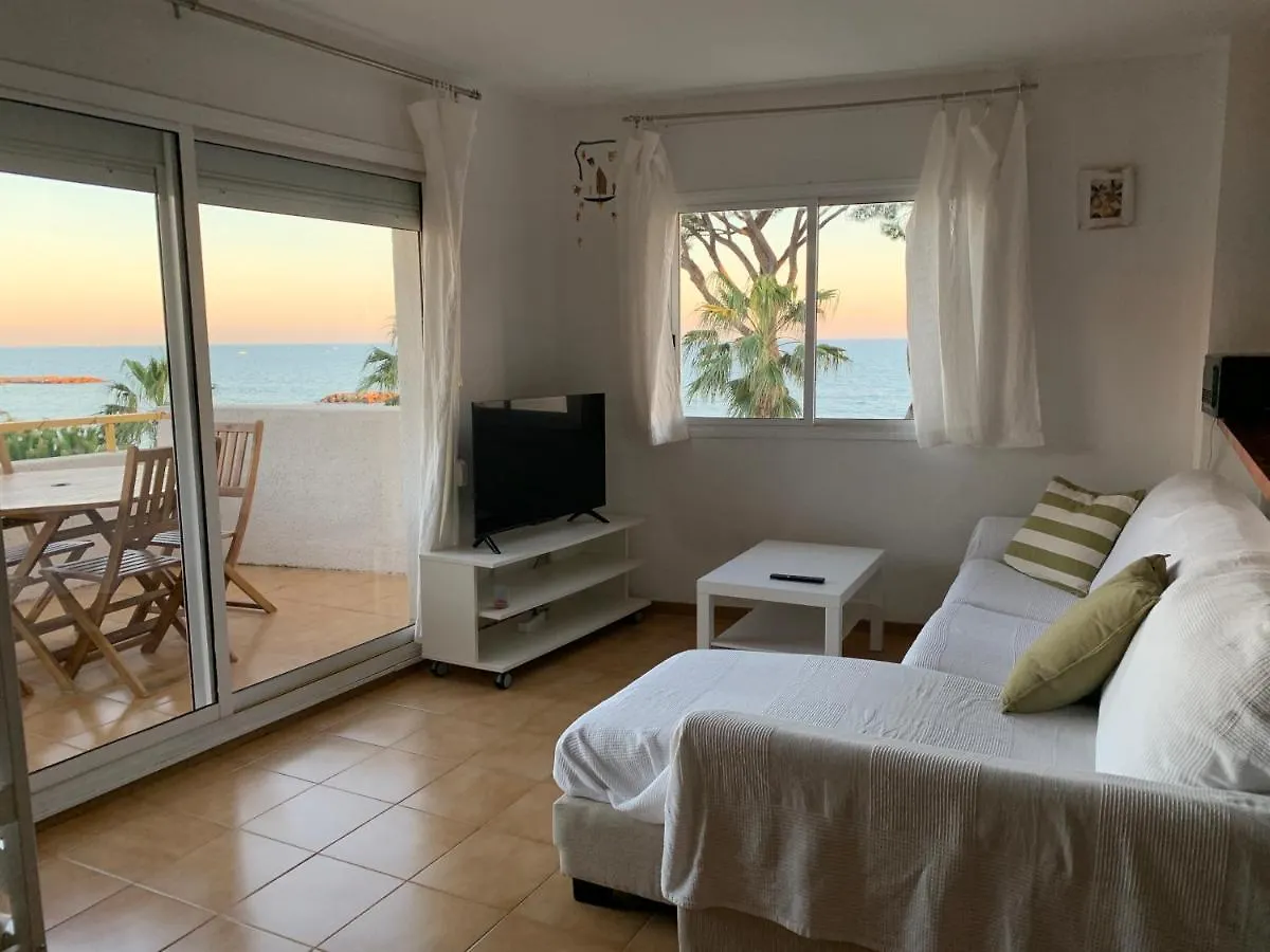 Apartmán Apartamento Sobre El Mar, Con Piscina Y Wifi Cambrils